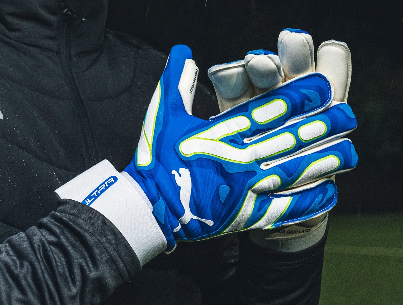 Puma Goalkeeper Gloves featuring the Puma Ultra Ultimate Glove in White & Blue