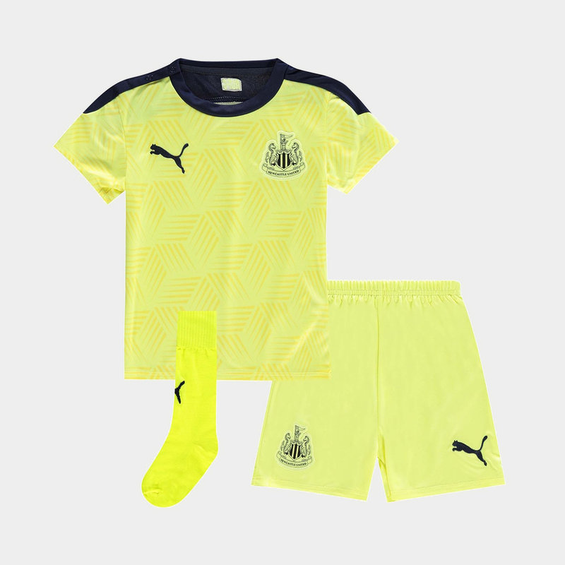 Puma Newcastle United Away Baby Kit 20/21